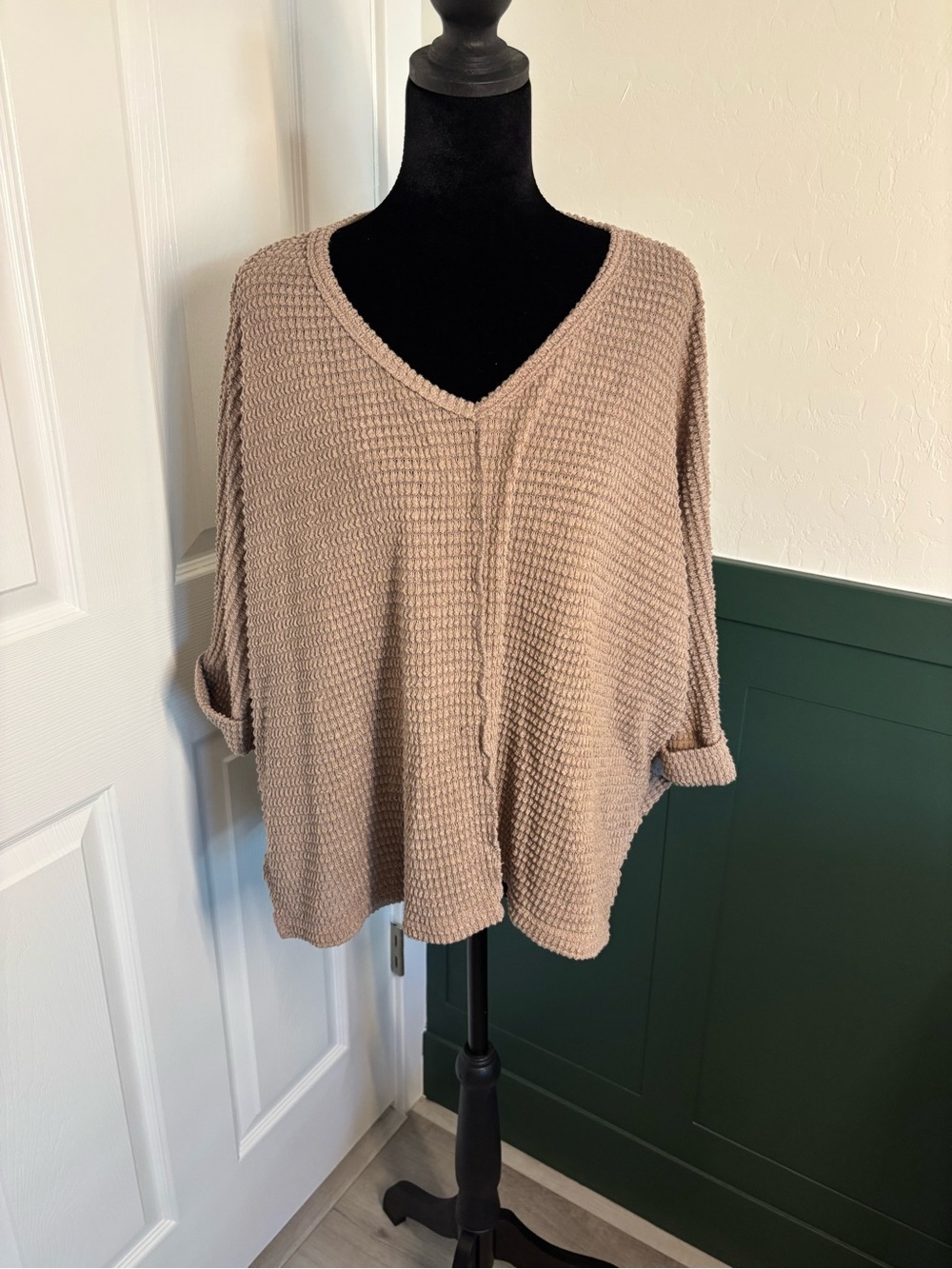 ⭐️ SALE - Zenana Waffle Knit Dolman Sweater Taupe V-Neck Oversized S/M Boho - Picture 1 of 9
